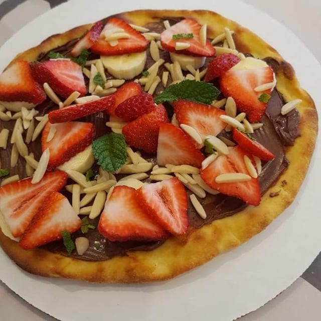 Nutella Pizza (Take & Bake).