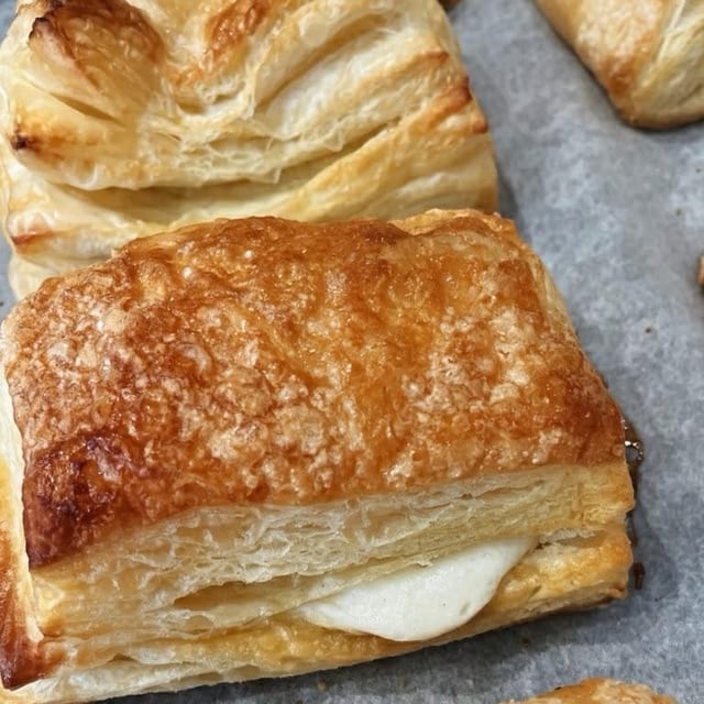 Sicilian Ricotta Pastry.